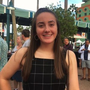 Meet your Posher, Lauren